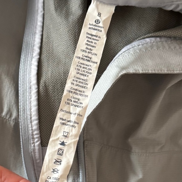 Lululemon The Best Vest 3-in-1 Running Light Vest - Silver Fox Size 8 EUC - Picture 14 of 14